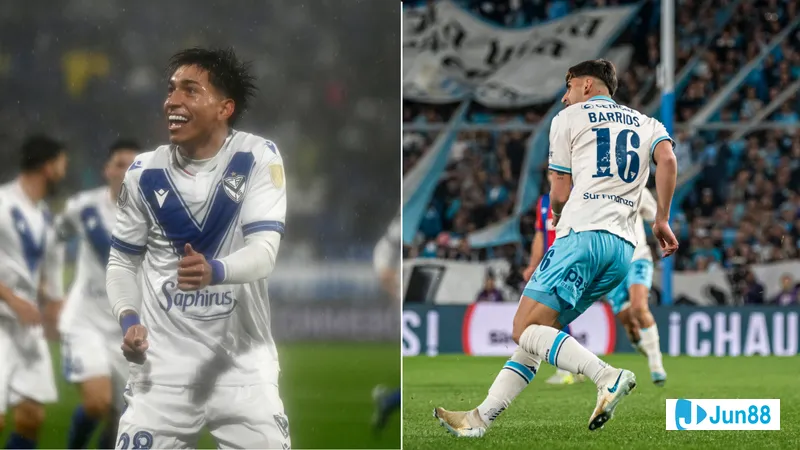 นักเตะของ Racing Club และ Velez Sarsfield กำลังแย่งบอลบนสนามหญ้า