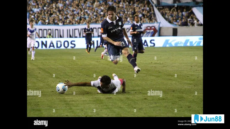 Hành độngในแมตช์ระหว่าง Racing Club และ Velez Sarsfield